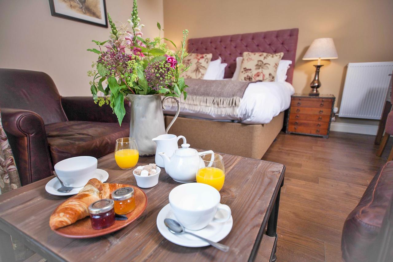 The Thomas Lord Hotel West Meon Екстериор снимка