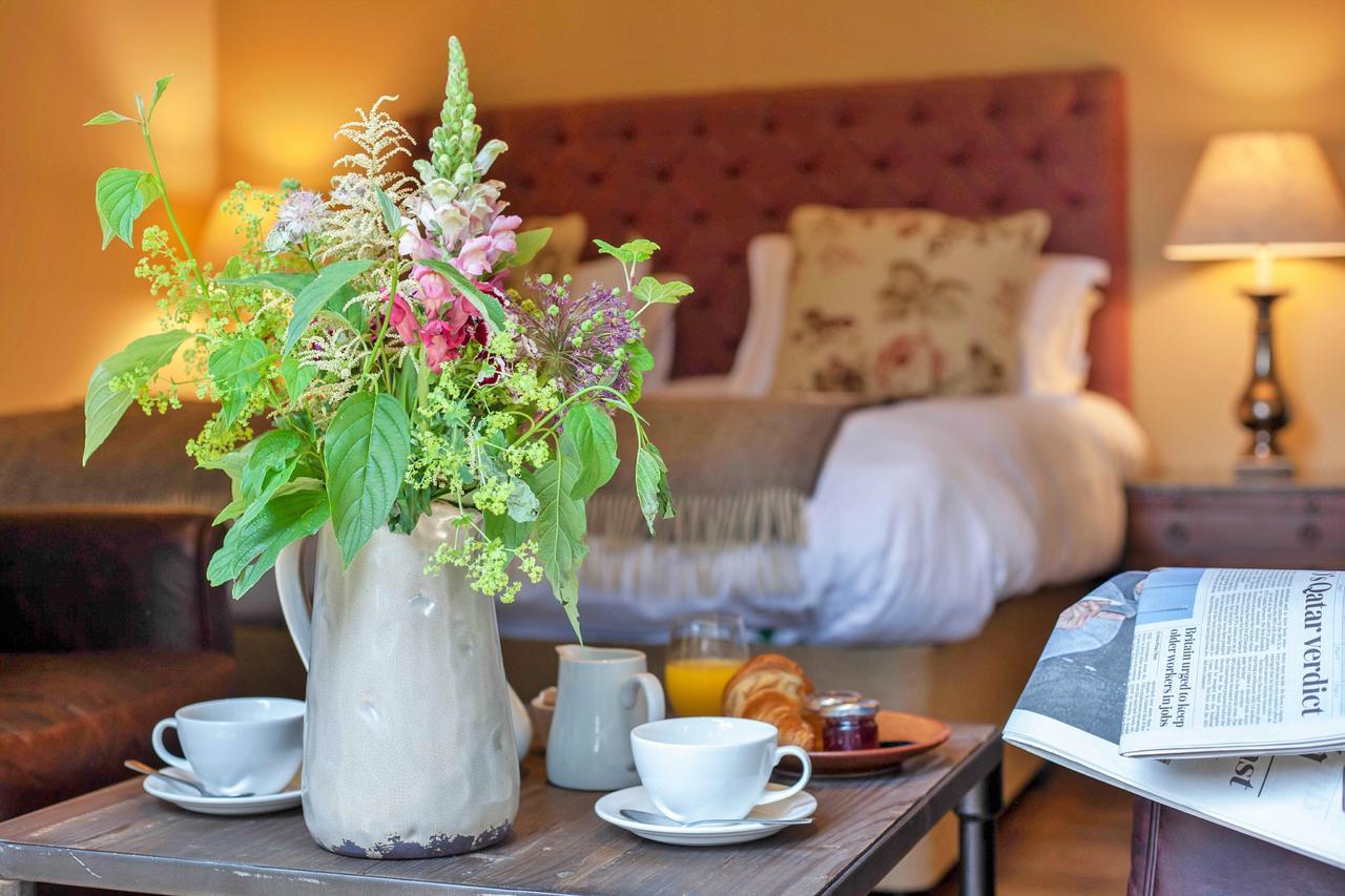 The Thomas Lord Hotel West Meon Екстериор снимка